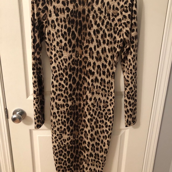 Symphony dress - Picture 2 of 2